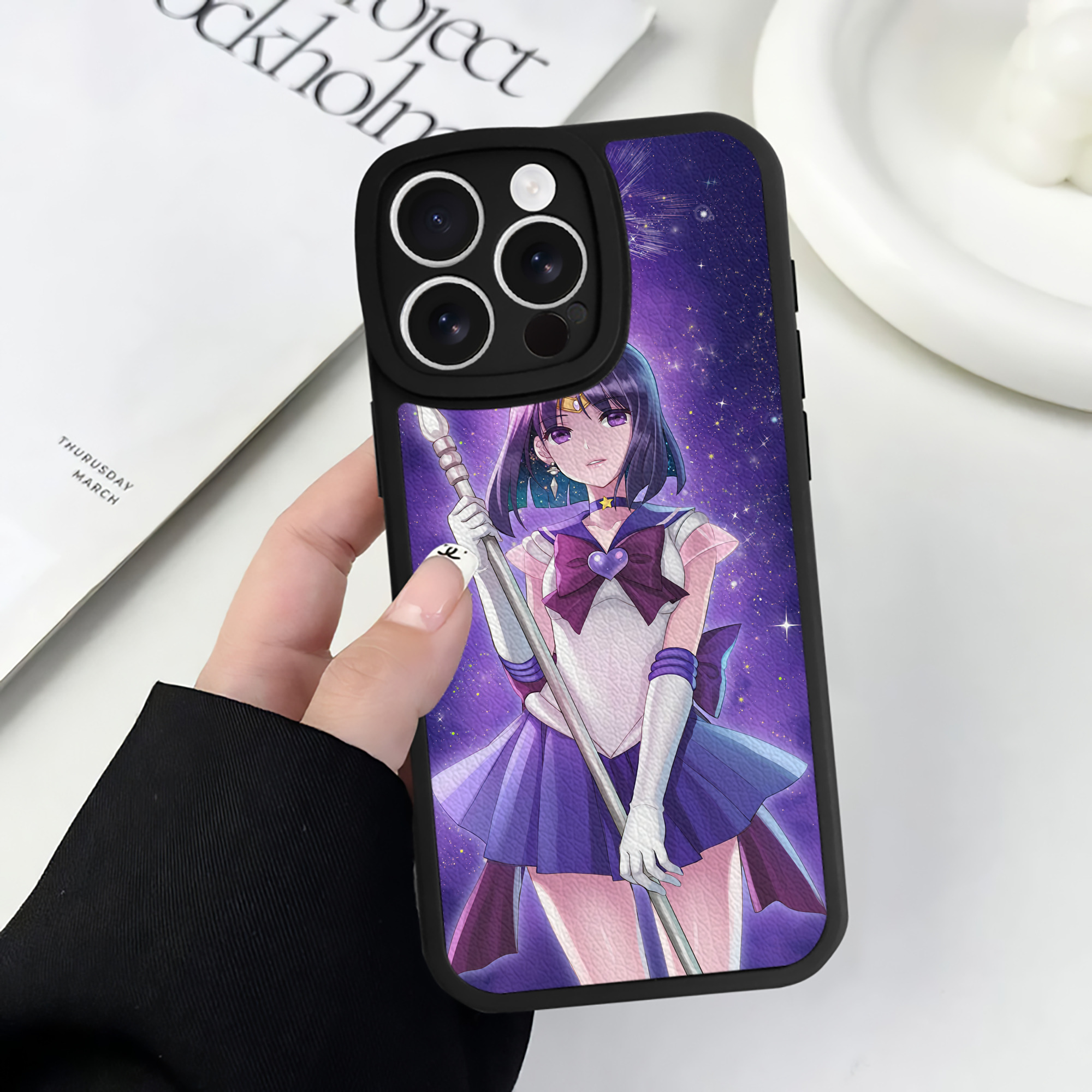 （画像用） 美少女戦士セーラームーン Sailor Moon 【iPhone 16シリーズ対応】シリコンスマホケース（レザー調） 材質：シリコン